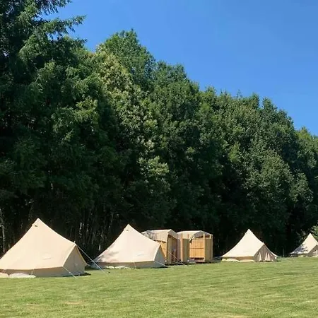 Οργανωμένο κάμπινγκ Forest Meadow Retreat Le Lindois